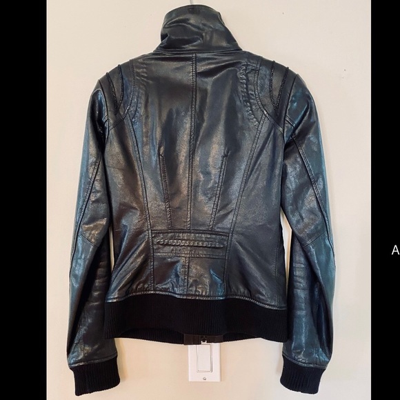 BLINK By Danier Leather - Picture 3 of 10